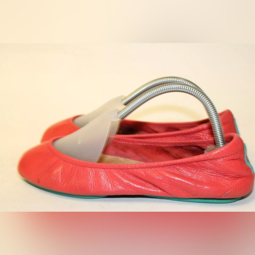 Tieks Coral Red Leather The Ballet Flat Chic Comfort Travel Shoes 9 EUC 👀 - Picture 11 of 16